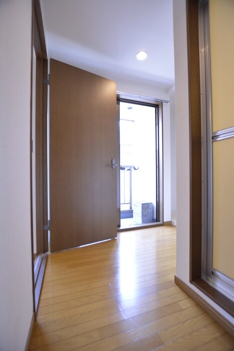 物件内観写真14　(廊下)