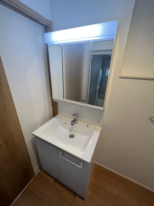 物件内観写真12　(洗面)