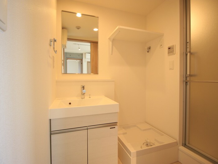 物件内観写真8　(洗面)