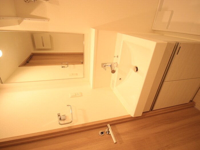 物件内観写真10　(洗面)