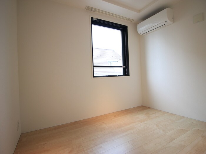 物件内観写真13　(居室)