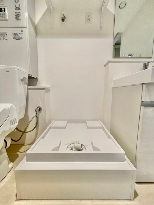 物件内観写真16　(洗濯機置場)