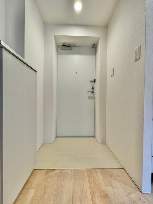 物件内観写真17　(玄関)