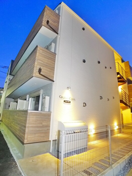 物件外観写真1　(外観写真)