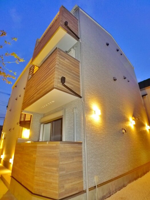 物件外観写真2　(外観写真)