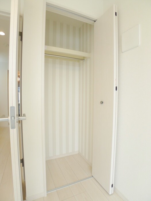 物件内観写真10　(収納)