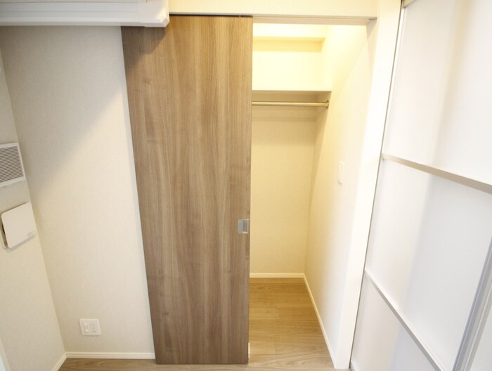 物件内観写真17　(収納)