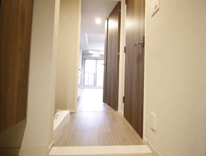 物件内観写真18　(廊下)