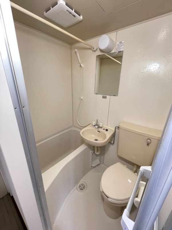 バス／シャワールーム等