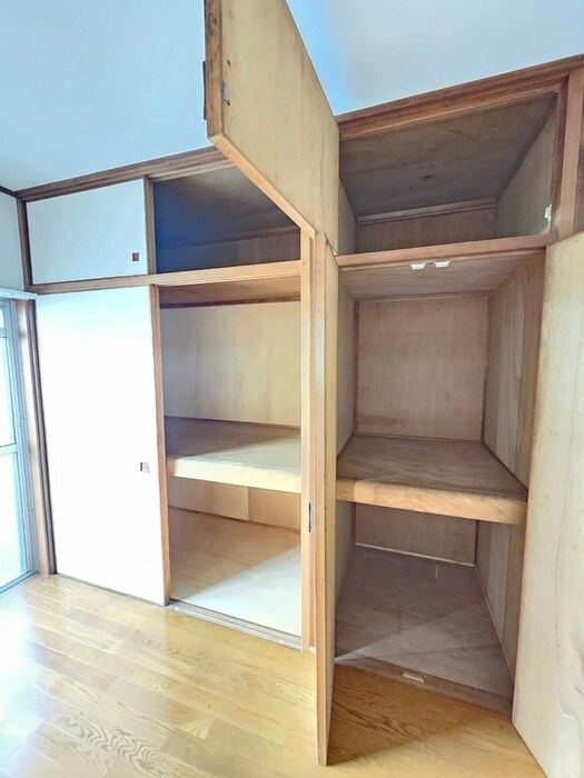 物件内観写真9　(居室)