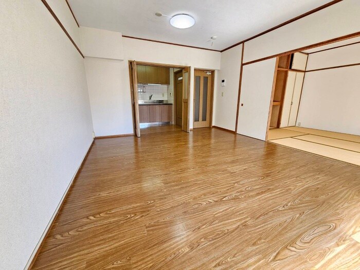 物件内観写真19　(居室)