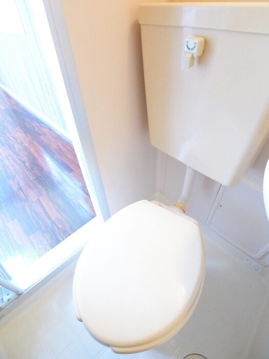 物件内観写真16　(トイレ)