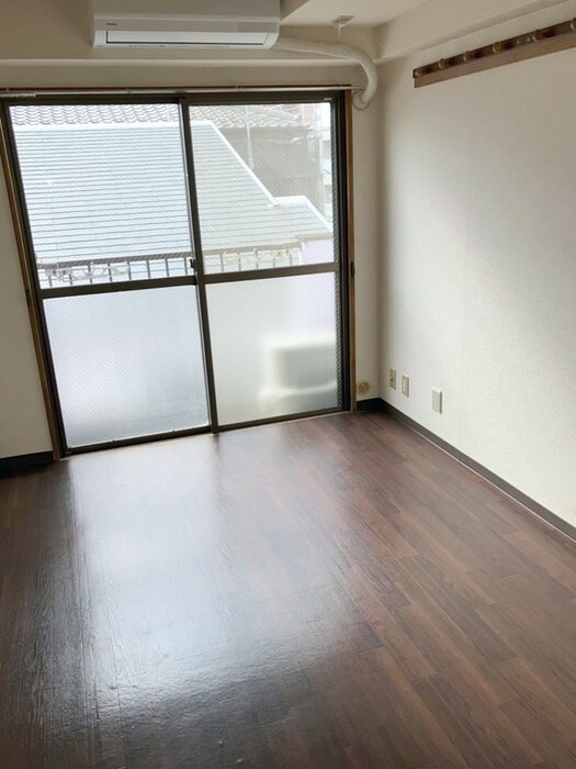 物件内観写真4　(居室)