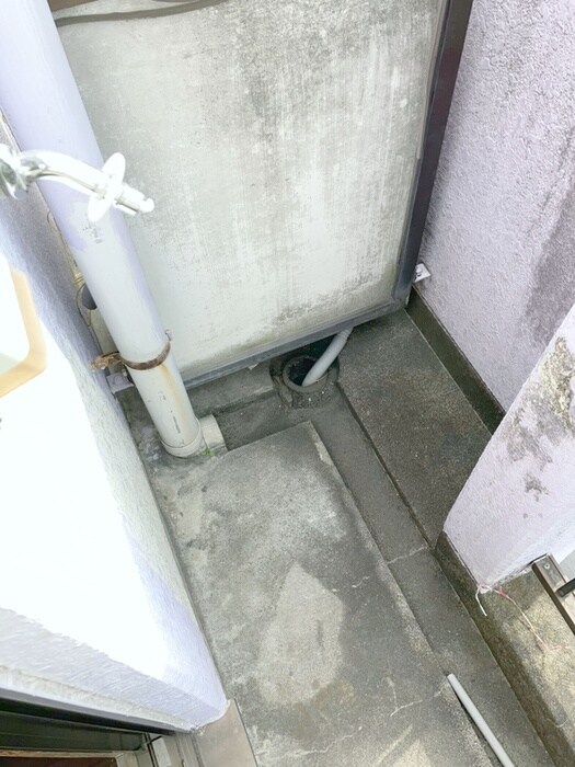 物件内観写真15　(洗濯機置場)