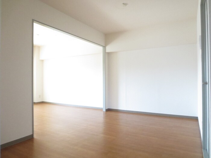 物件内観写真11　(居室)