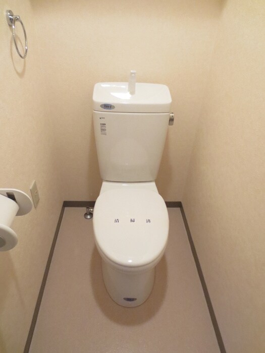 物件内観写真15　(トイレ)