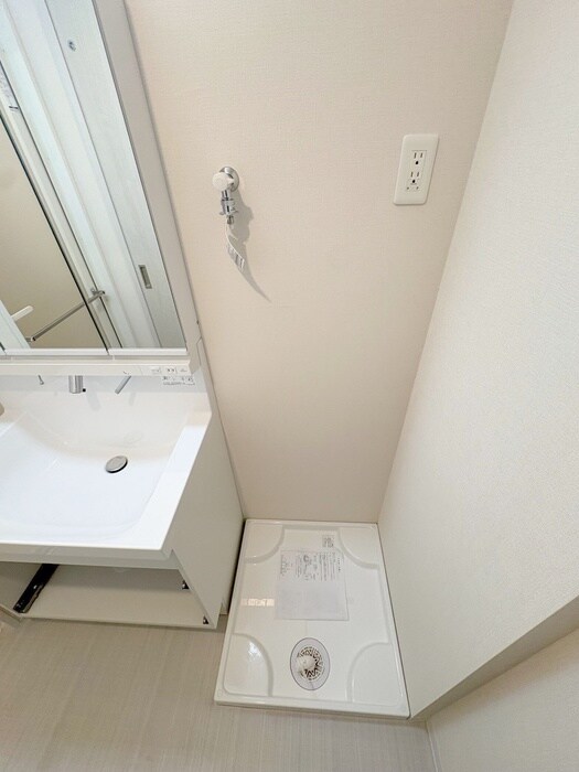 物件内観写真16　(洗濯機置場)