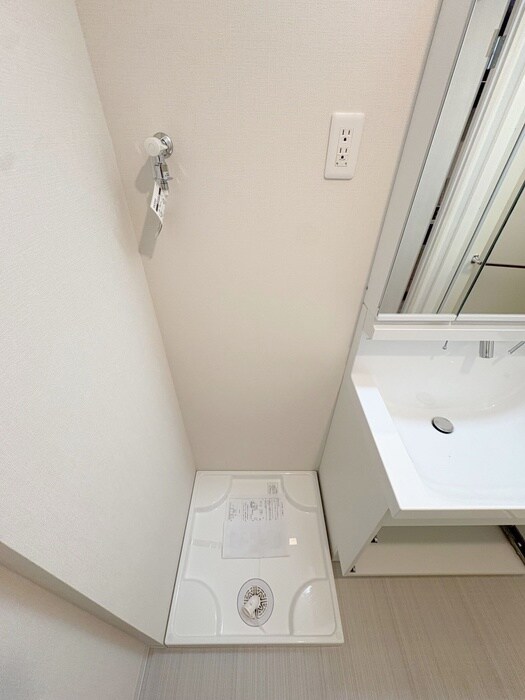 物件内観写真16　(洗濯機置場)