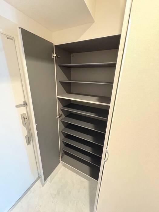 物件内観写真18　(靴箱)