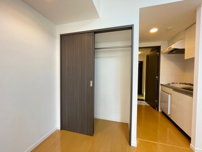 物件内観写真12　(収納)