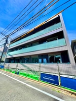 建築中