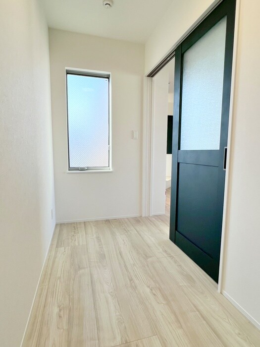 物件内観写真6　(居室)