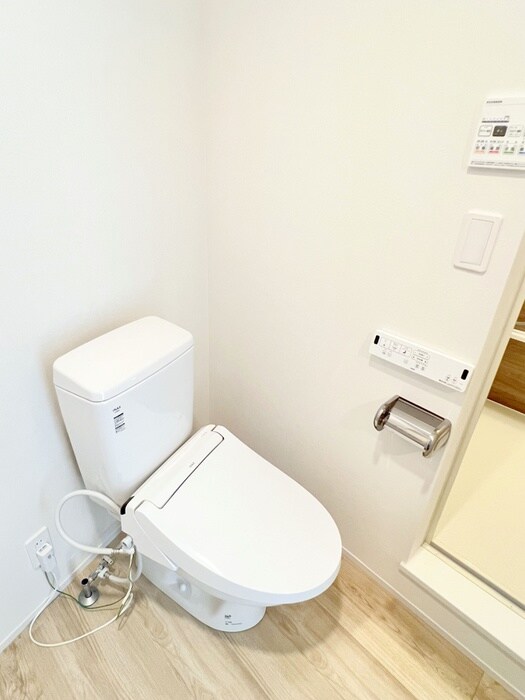 物件内観写真13　(トイレ)