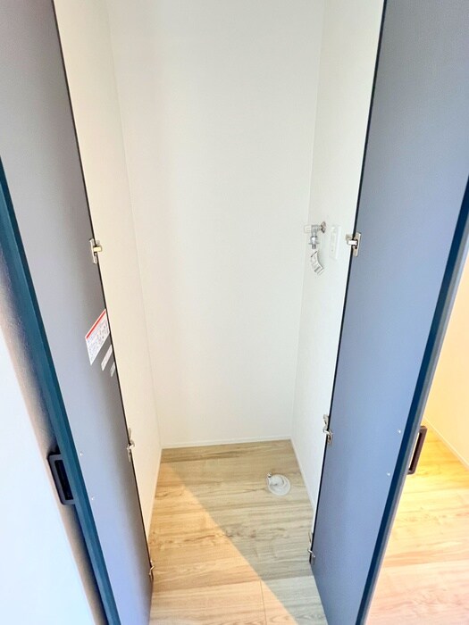 物件内観写真14　(洗濯機置場)