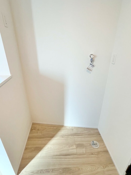 物件内観写真19　(洗濯機置場)