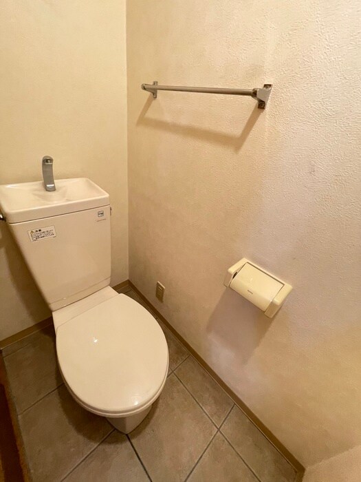 物件内観写真12　(トイレ)