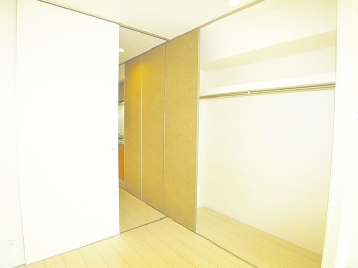 物件内観写真12　(収納)
