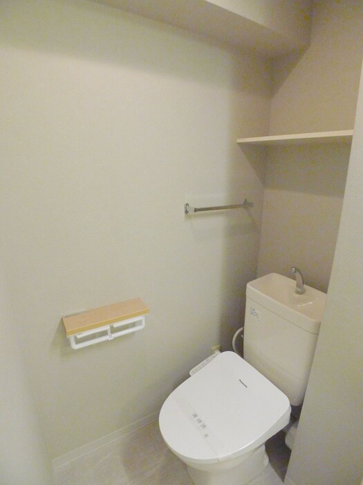 物件内観写真14　(トイレ)