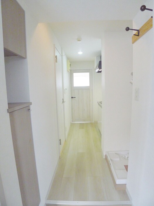 物件内観写真19　(廊下)