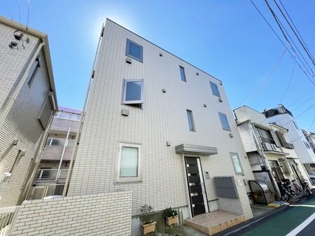 クレスト三軒茶屋外観写真