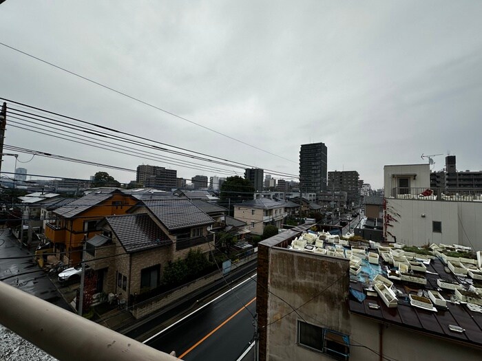 物件内観写真18　(室内からの展望)