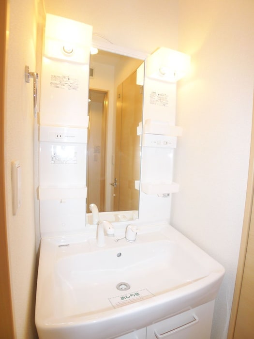 物件内観写真11　(洗面)