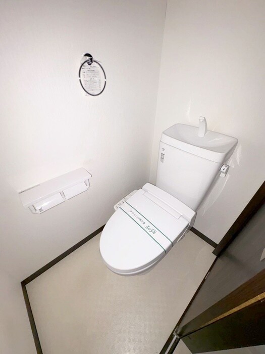 物件内観写真15　(トイレ)