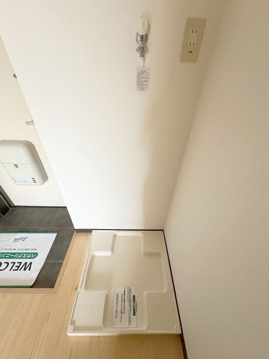物件内観写真17　(洗濯機置場)