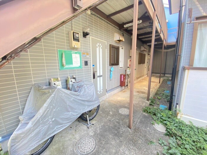 ベラカーサ泉Ｂの周辺環境