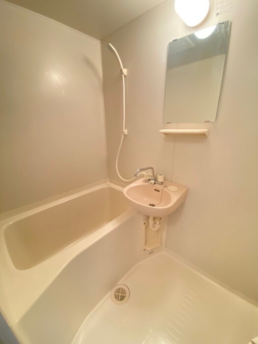 ベラカーサ泉Ｂのバス