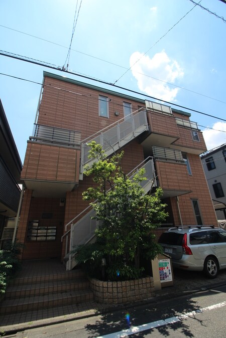 レオパルダス外観写真