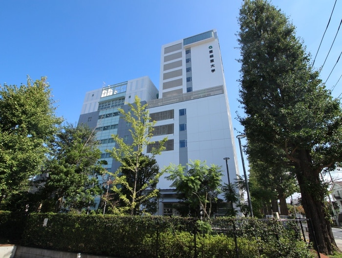 亜細亜大学