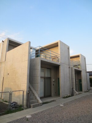 APARTMENT　CLOUD　Ａ棟外観写真
