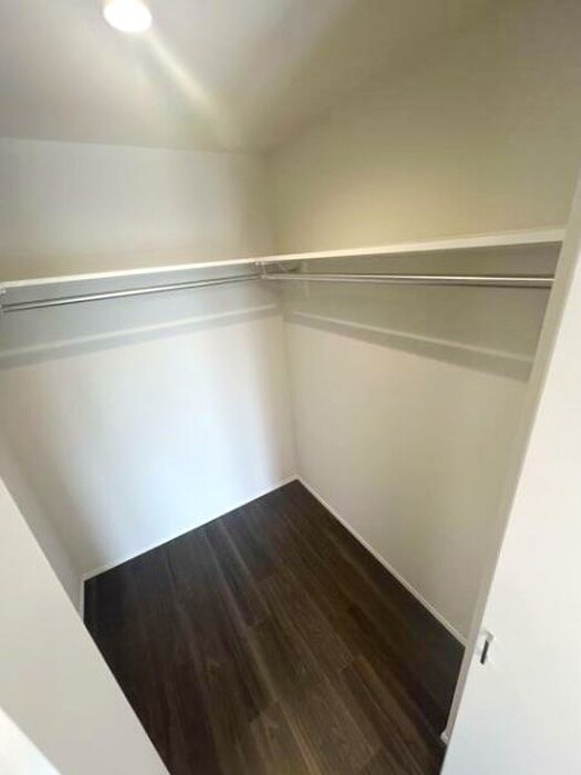 物件内観写真7　(収納)