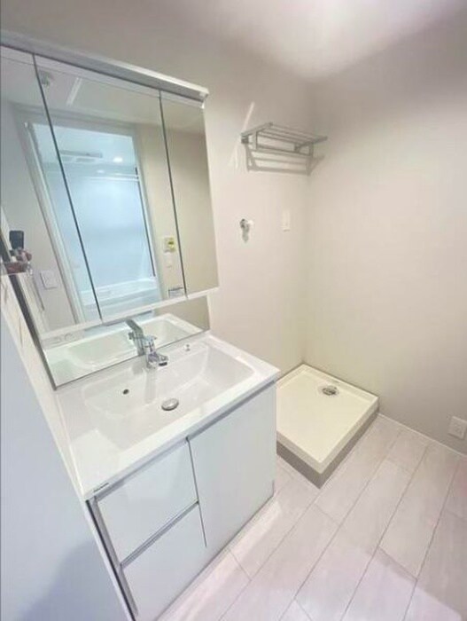 物件内観写真8　(洗面)