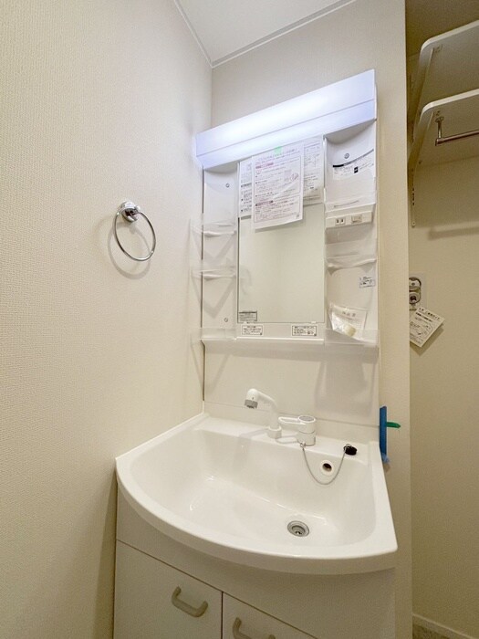 物件内観写真11　(洗面)