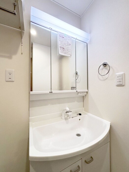 物件内観写真12　(洗面)