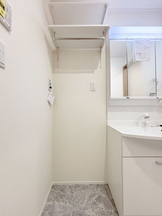 物件内観写真13　(洗濯機置場)