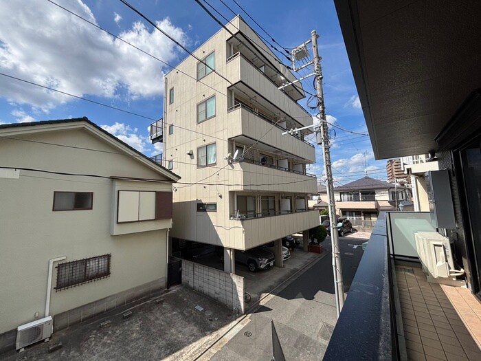 物件内観写真22　(室内からの展望)