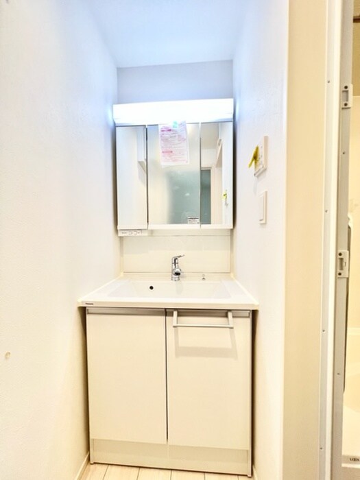 物件内観写真13　(洗面)